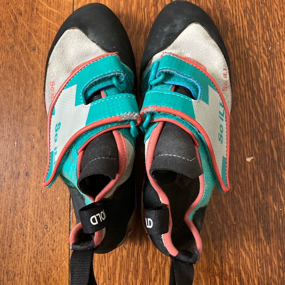 So ILL women’s climbing shoes 38/7.5